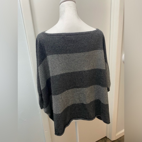 Vince Cashmere Crew Neck Sweater - Picture 4 of 9